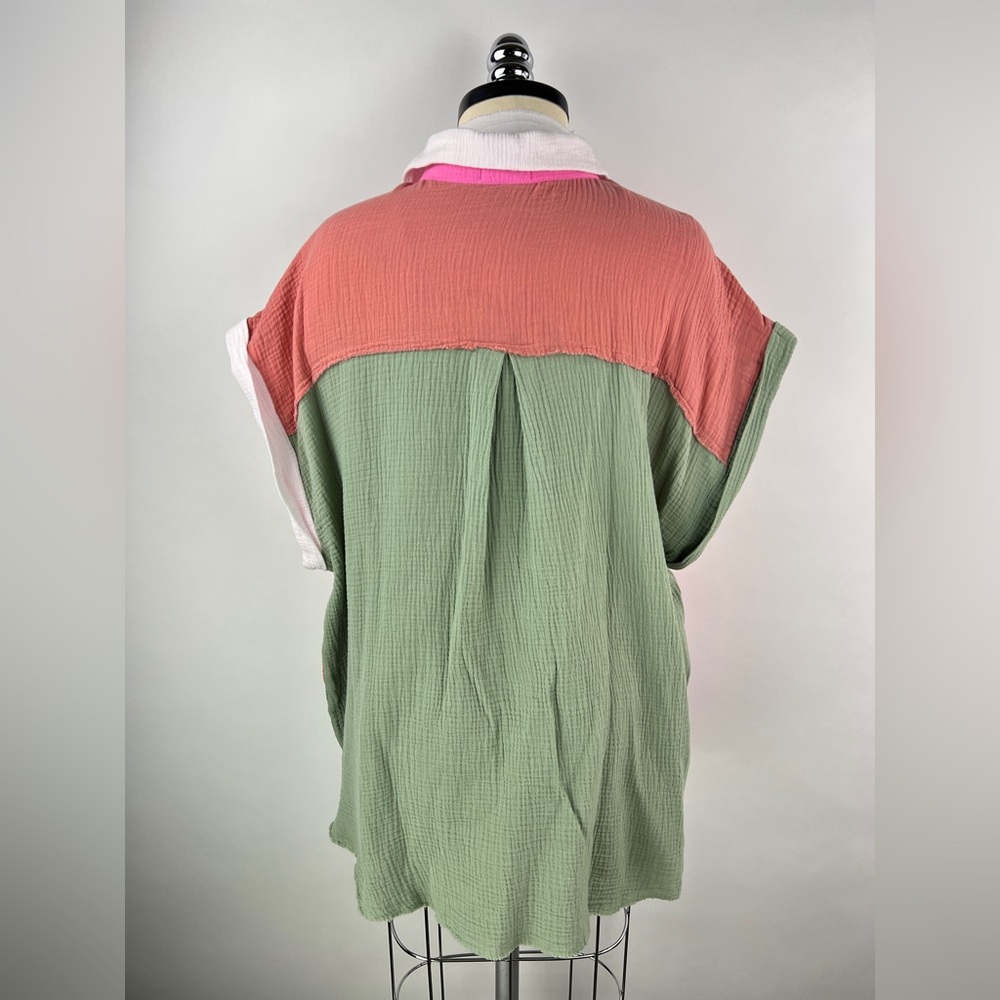 💚 3115. Gauze Rolled Cuff Button Front Top - Picture 3 of 7